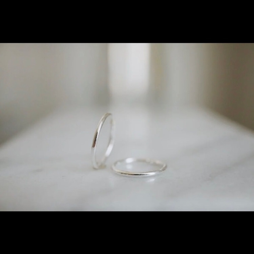 Foe & Dear Sterling Silver Hoop Earrings x2
